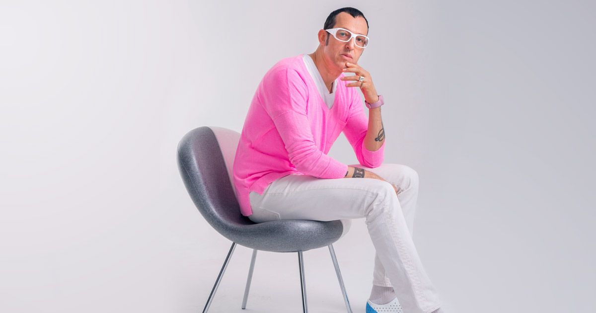 If you've never poked around @karim_design's website, it's a playground! We promise you'll be there for hours looking at all of his stuff. Check him out here (and if you want to a front-row seat to his awesomeness, we'd suggest heading to #mDesignLive: buff.ly/KIYYm6