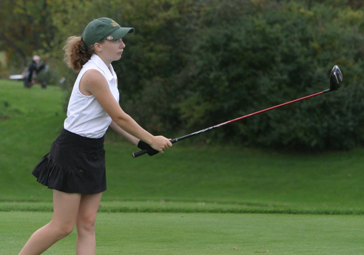 StoutWGolf's tweet photo. Congrats to incoming freshman Klairissa O'Reilly-Dye on her 8-over 82 during stroke-play qualifying for @WPGAJuniorGolf State Girls Match-Play Championship at Hartford GC. She is the No. 13 seed (of 40) and will play in the First-Flight bracket! #BleedBlue #TheStoutWay https://t.co/pQsJyRTSxs