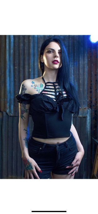 New work by the incredibly talented @allanamato #photoshoot #vampire #tattoos 🦇📷 https://t.co/uMV8qB<a class="tags" href="/tag/allanamato">@allanamato</a><a href="/tag/photoshoot"class="tags"><span>#photoshoot</span></a><a href="/tag/vampire"class="tags"><span>#vampire</span></a><a href="/tag/tattoos"class="tags"><span>#tattoos</span></a>