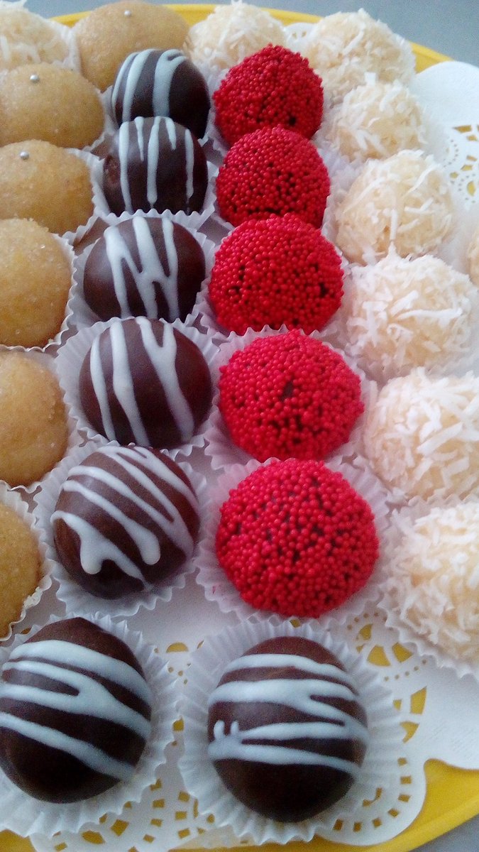 CakeHuella's tweet photo. Dulce huella Vales Bogotá trae para tí Trufas deliciosas...#dulcehuella #dulcehuellacakesbogota https://t.co/ZzrvwpKMml