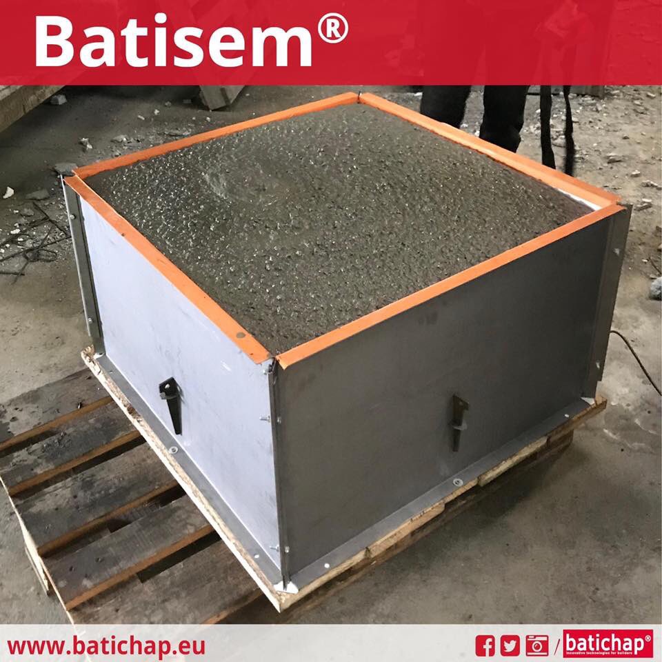 batichap's tweet photo. 📣 [NOUVEAU PRODUIT] 📣 Coffrage de semelle avec le nouveau produit Batisem ®️ made in Batichap. 
Coffrage 📐 d'une durée de 3 minutes pour seulement 1 personne. Le décoffrage📏 ne dure qu'une minute pour toujours qu'une seule personne.

Une vraie révolution !

#Batichap👷🏼‍♂️👷🏻‍♀️ https://t.co/h4yZXKgdlq