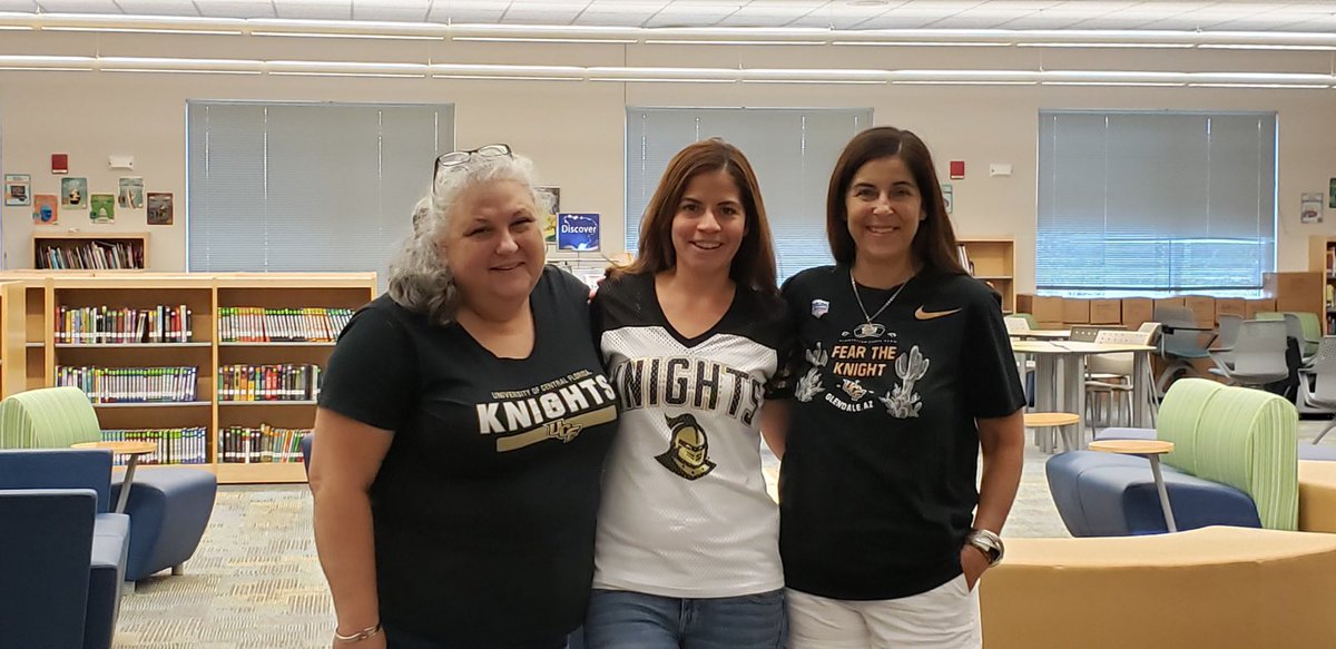 AMMichalak's tweet photo. #teamTSMS #teamConspiracy Knights representing at TSMS - fabulous team look! #gametime #wolverine #ucfknights #ChargeOn https://t.co/yn6xm06BfF