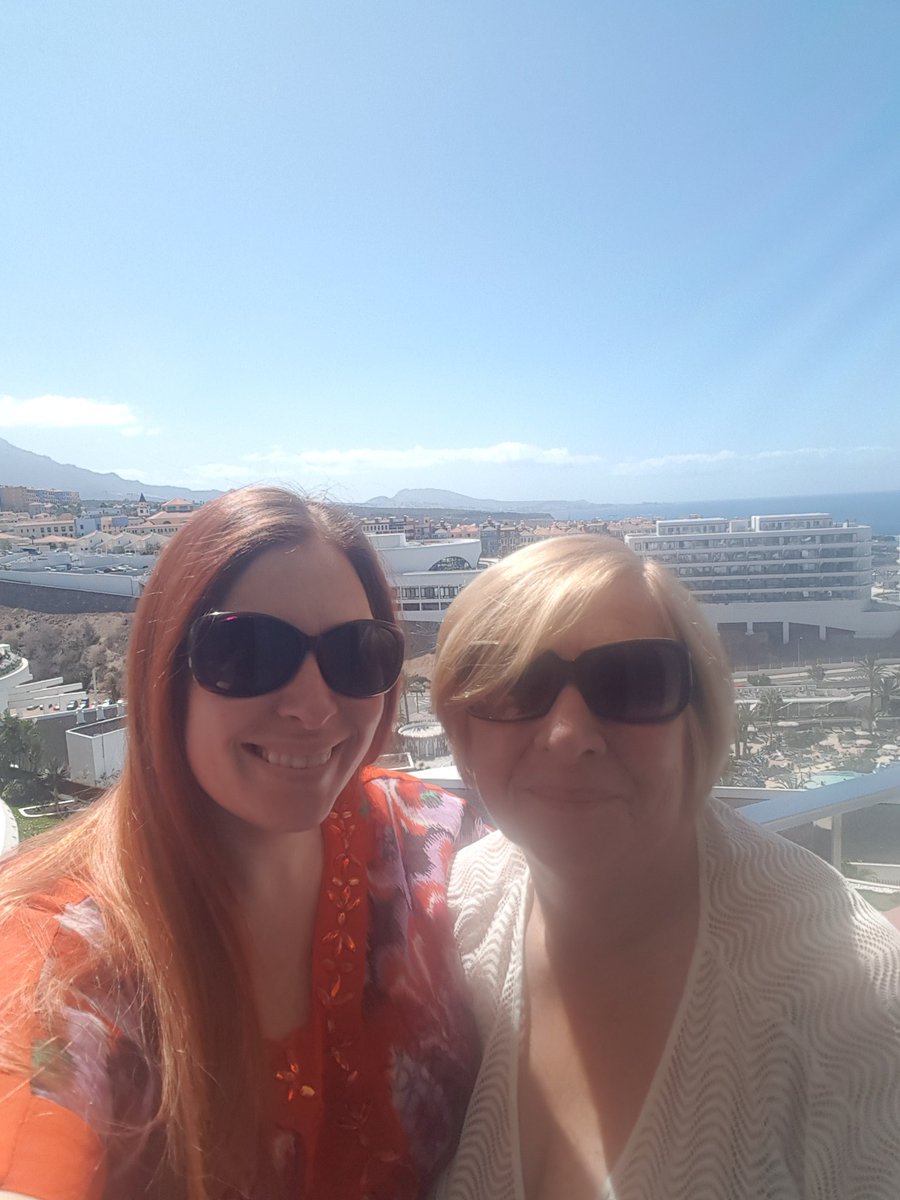 LilMsResearch's tweet image. After a well earned break, yesterday I was back in the office working on the #SMARTWorkAndLife study. My supervisors told me not to check my student/work emails while away. I think I struck gold with those 2! #SuperSupervisors #AcademicChatter #PHDChat #Research #GetActive