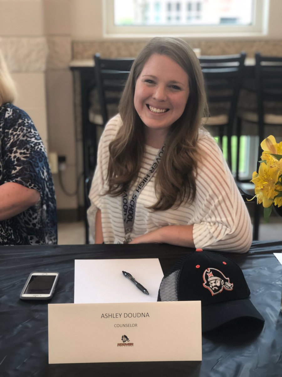 ashleydoudna's tweet photo. #Committed @HooverHighBucs Signing Day for new teachers was awesome! #HooverPride https://t.co/2GZZUvqr5d