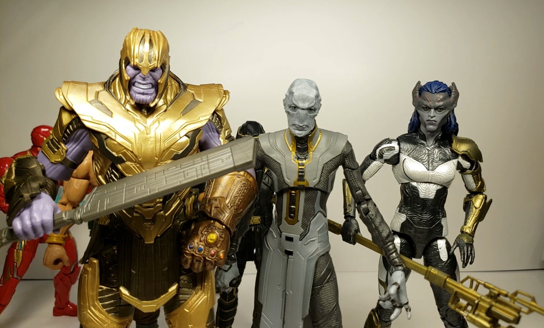Armored thanos 2024 marvel legends