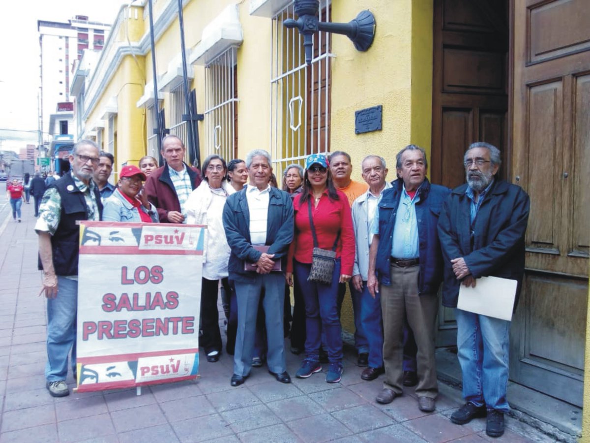 pauldemartini's tweet photo. Militancia psuvista de Los Salias pide revisión a la designación del nuevo Equipo Municipal. @Residente @ifetren  @CarylBertho @DandoyDando18 @jsousap @1ChavistaMaduro @DiarioSuspenso @MPPSMiranda @ivssoficial @mismaroja @JMariarosa @adriana156358 @f_nairicita @CaracasRojas https://t.co/YewsSnEAiO