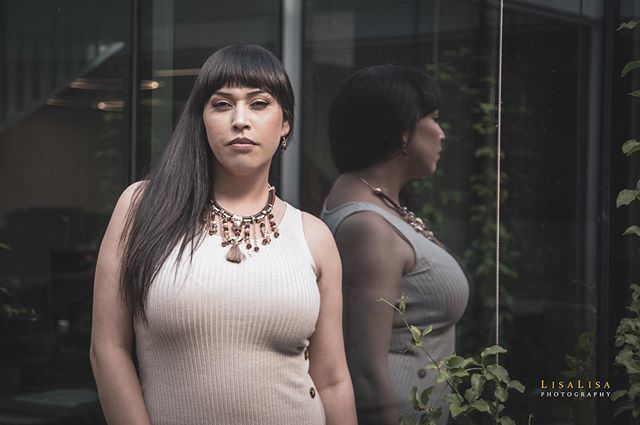 lisalisaphoto's tweet photo. Portraits in the garden....
.
.
.
#hustla #freelance #freelancegrind #lisalisaphoto #workflow #portraits #posed #hitmeup #smize #model #modelstatus #beautiful #onset #setlife #btsportraits #behindthescenes #btsphotoshoot #teamcanon https://t.co/YwgJ7VaKkM https://t.co/7G6VW78xZO