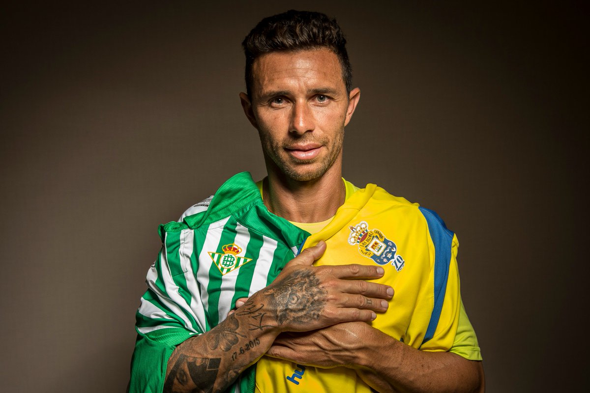 RealBetis's tweet photo. ¡Llegó el día! 🦈🏟😎 https://t.co/kIDY50WlvC