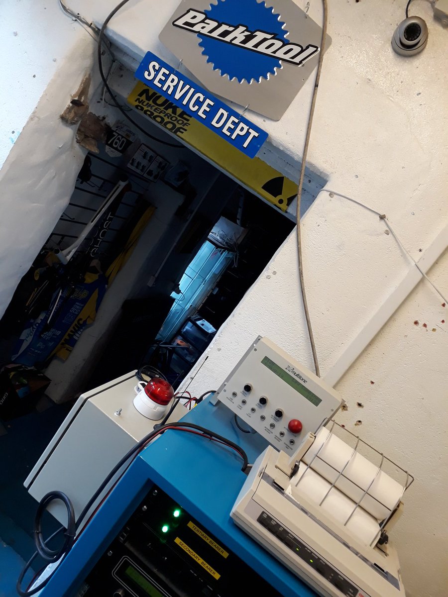 Last week, <a href="/NorthYorksFire/">North Yorkshire Fire & Rescue Service</a> Leyburn Fire Station was flooded as the crew performed a rescue. Great to see the team adapting to adversity tonight and a huge thanks to <a href="/Leyburnbikes/">Leyburn Bikes</a> for valuable  support. Really impressed by the effort to keep the fire engine available  👍