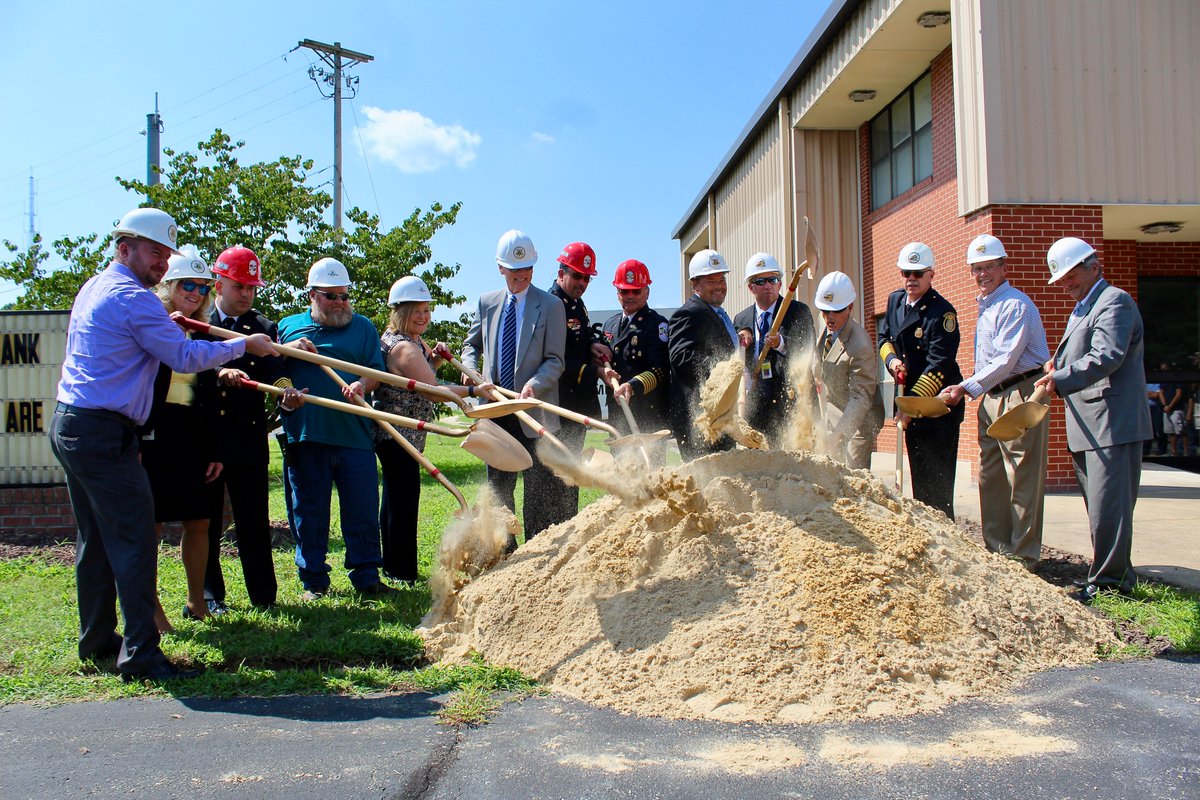 TAMARAonTheHill's tweet photo. @PFVFD2 ground breaks on new Prince Frederick Volunteer Fire Department building. Company 2 will have a new firehouse in 2021. #CalRecNews https://t.co/HcqKrAV8t6