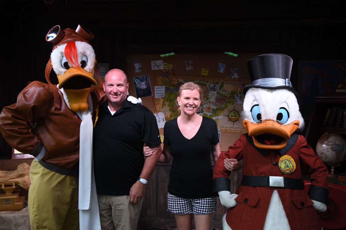 Nikkibd96's tweet photo. 26 and 27 Scrooge and Launchpad  #WDWCLC @thepiratekenny  #characterchallenge #disney2019 #4parks1day #waltdisneyworld #WDW https://t.co/wX7coin8Hm