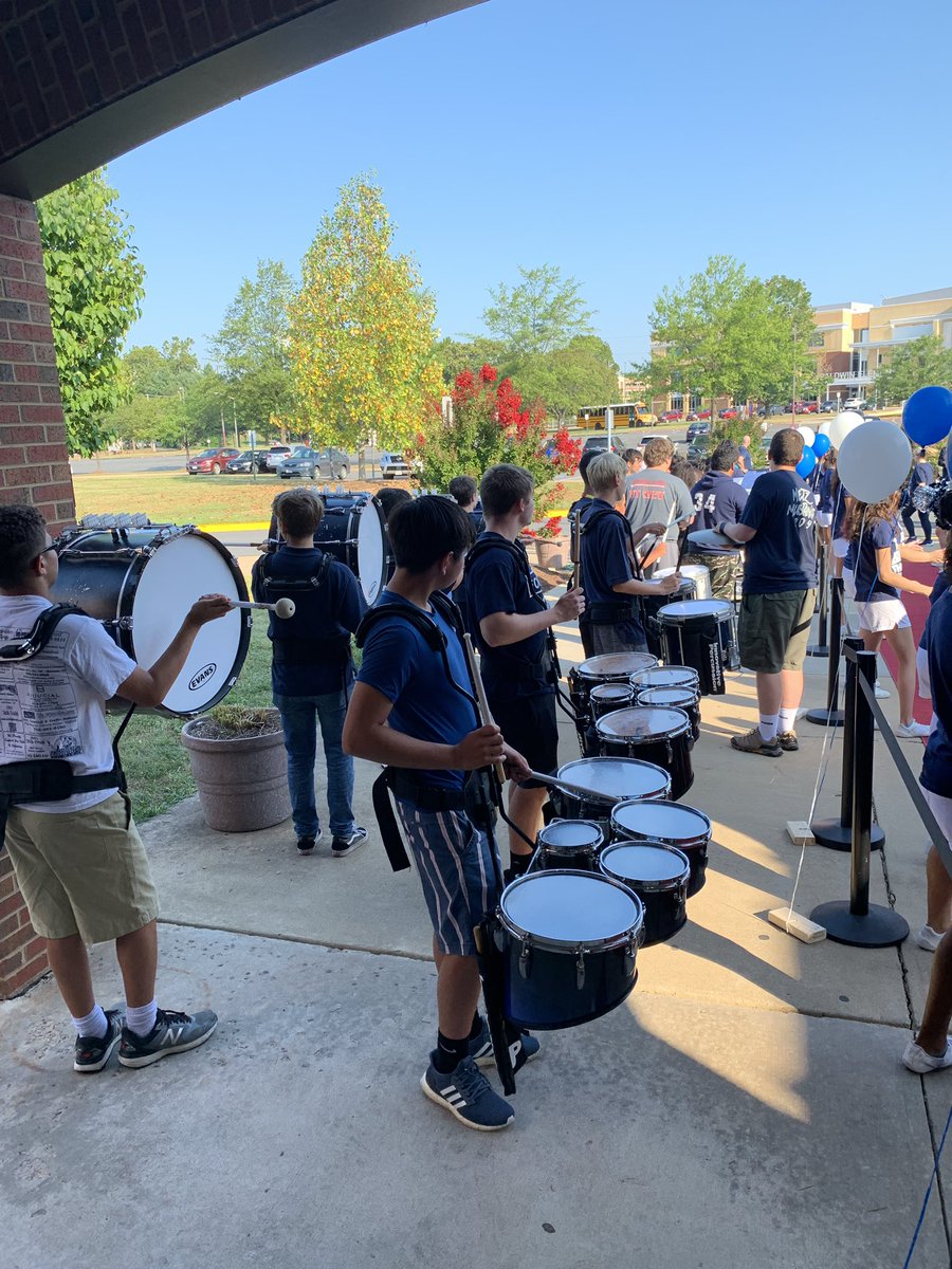 Sarah Weaver tweet media