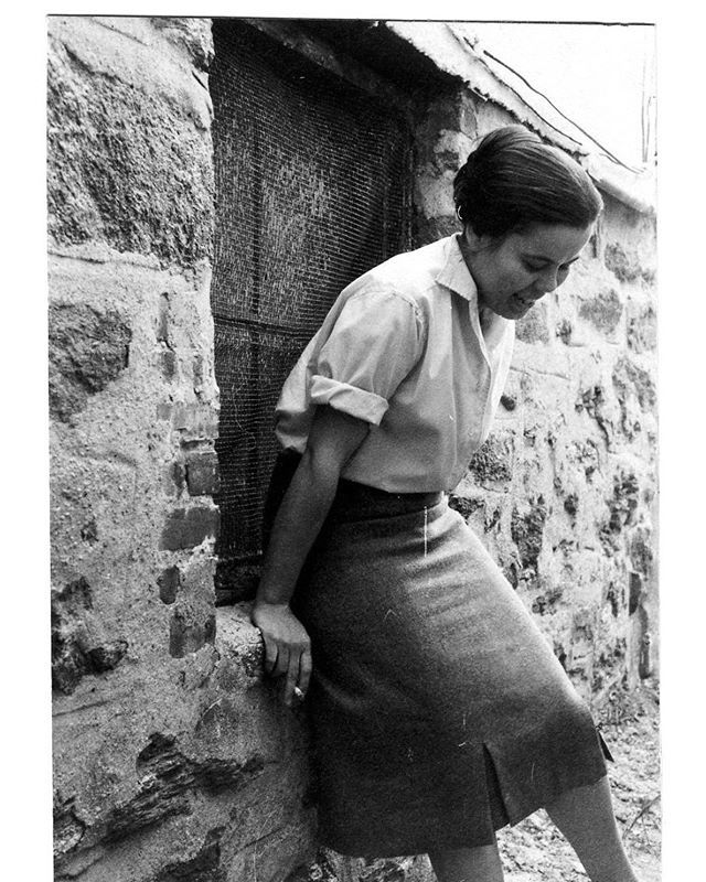 ViolaFreyArt's tweet photo. In 1957, rather than completing her MFA,⁠ Viola Frey moved to Port Chester, New York, to work at the experimental Clay Art Center with founder Katherine Choy. ⁠⠀
⁠⠀
While in New York, Frey supplemented her income by working at the Museum of Moder… https://t.co/TXiwQFTqdf https://t.co/tKjHYdGtZM
