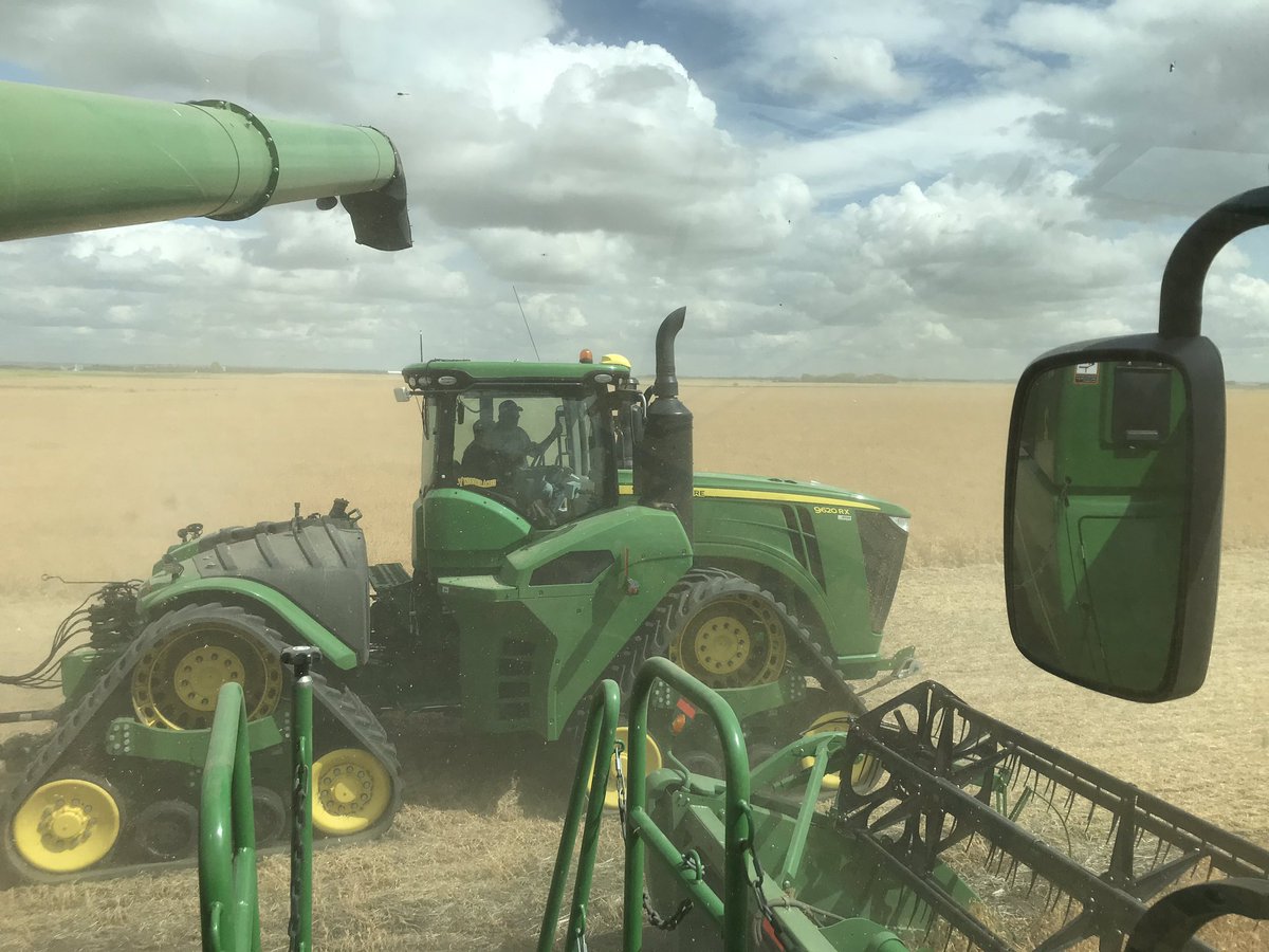 robmakowsky's tweet photo. Making dust near Indian Head, SK!  And, first combine ride of the year!  Fun stop making sure all 3 combines are dialled in on @FieldViewCanada.  @Bayer4CropsCA #Harvest19 https://t.co/MRqgDQb9Jg