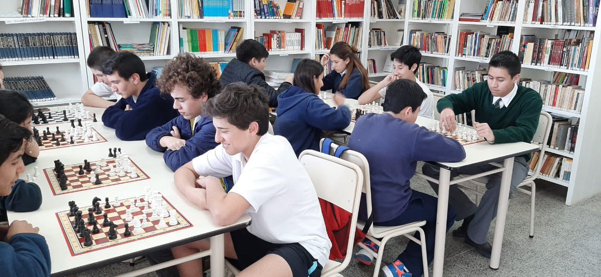 ajedrezeduca's tweet photo. Asimismo, agradecemos a la comunidad educativa, Rector Prof. Alejandro Villalba y la colaboración del Prof. del Club Ita Pucu de Ajedrez Joaquín Galarza.

#ajedrez #ajedrezcorrientes #ajedrezeducativo #corrientes #educacion #chessschool #chess 
@lucermauok https://t.co/jQuUUsBLr6