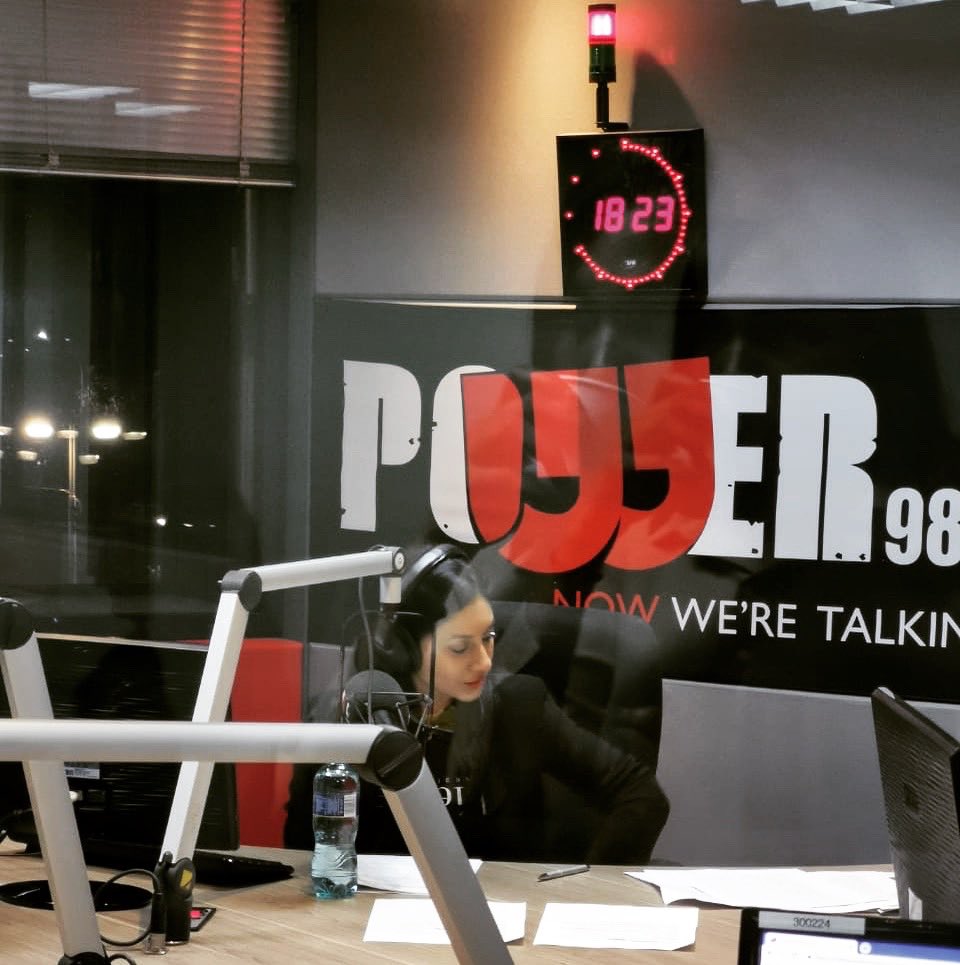A_Razack's tweet photo. Today marks one of THE most incredible experiences of my life! I have a new found respect for those that toil day in and day out to please us listeners and work tirelessly behind the scenes to create magic. @Powerfm987 @MkhariGiven Thank you for the opportunity #987Woman https://t.co/kq68qqyF0o