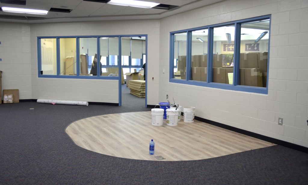 GBCSBobcats's tweet photo. The 2015 Tech Bond continues to transform the district! Mason Elementary library and Tech Exploration rooms are nearing completion and are getting furniture installed! #GBTechBond #GBTech #WeAreGB https://t.co/AUEsdKXru9