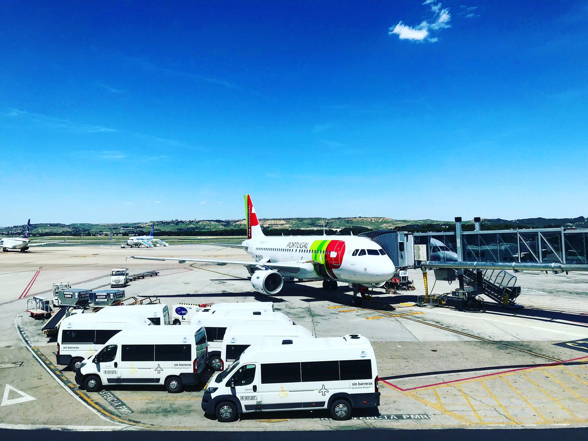arotraveller's tweet photo. #tapairportugal #tapair #airportugal #tap #csttj #a319 #madridairport #madridairportbarajas #barajasairport #madridbarajas #mad #airport #aircraft #airbus #madrid #spain #travelling #flying #iphone7photography #instagram https://t.co/581hxrt6hq