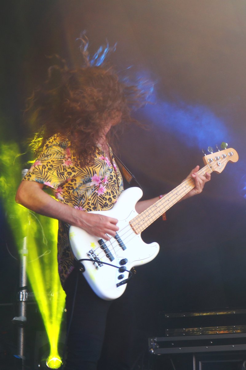 Laura Murray tweet media