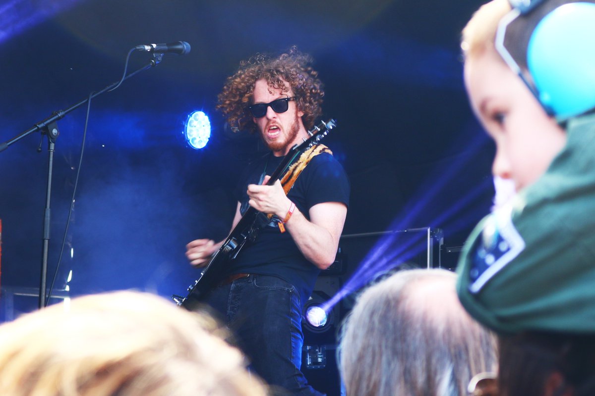 Laura Murray tweet media