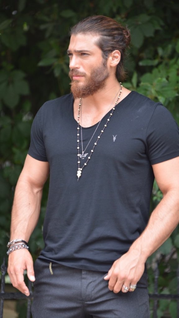 Canyamanlovers's tweet photo. I wish ?! To be your next strong drama series with a large production company you deserve it ❤️🥰🙏🏻

#ErkenciKuşVeda #canyaman1989 #CanYaman #CYTeam #CanDivit #ErkenciKuş @canyaman1989 https://t.co/abo5zKXJow
