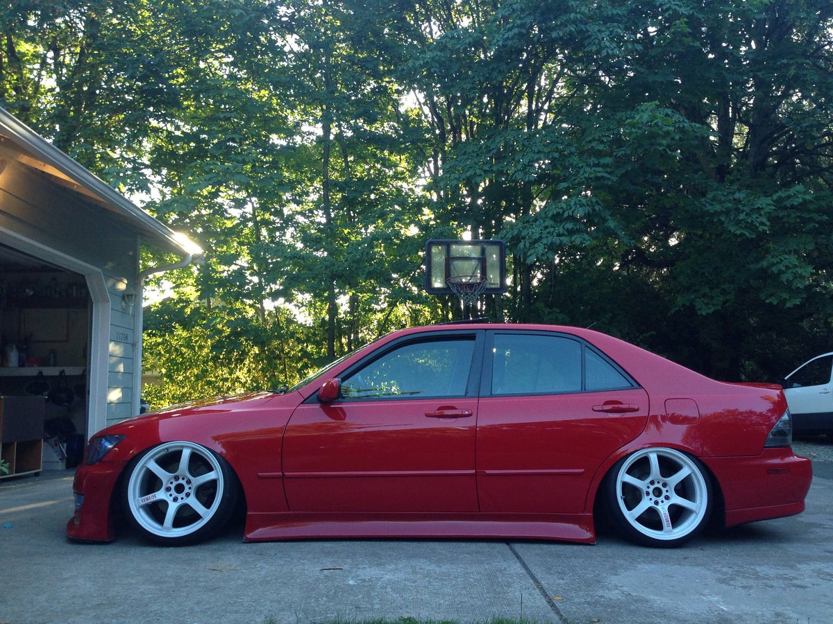 MISCHlEF's tweet image. It’s like I’m in 2012 again