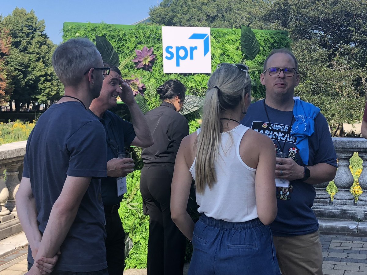 _SPRConsulting's tweet photo. Walking through some history today as we discuss our future at SPR. Great to meet up with teammates at the Field Museum for our 2019 mid-year meeting! #teamSPR https://t.co/GYU66ZhNHL