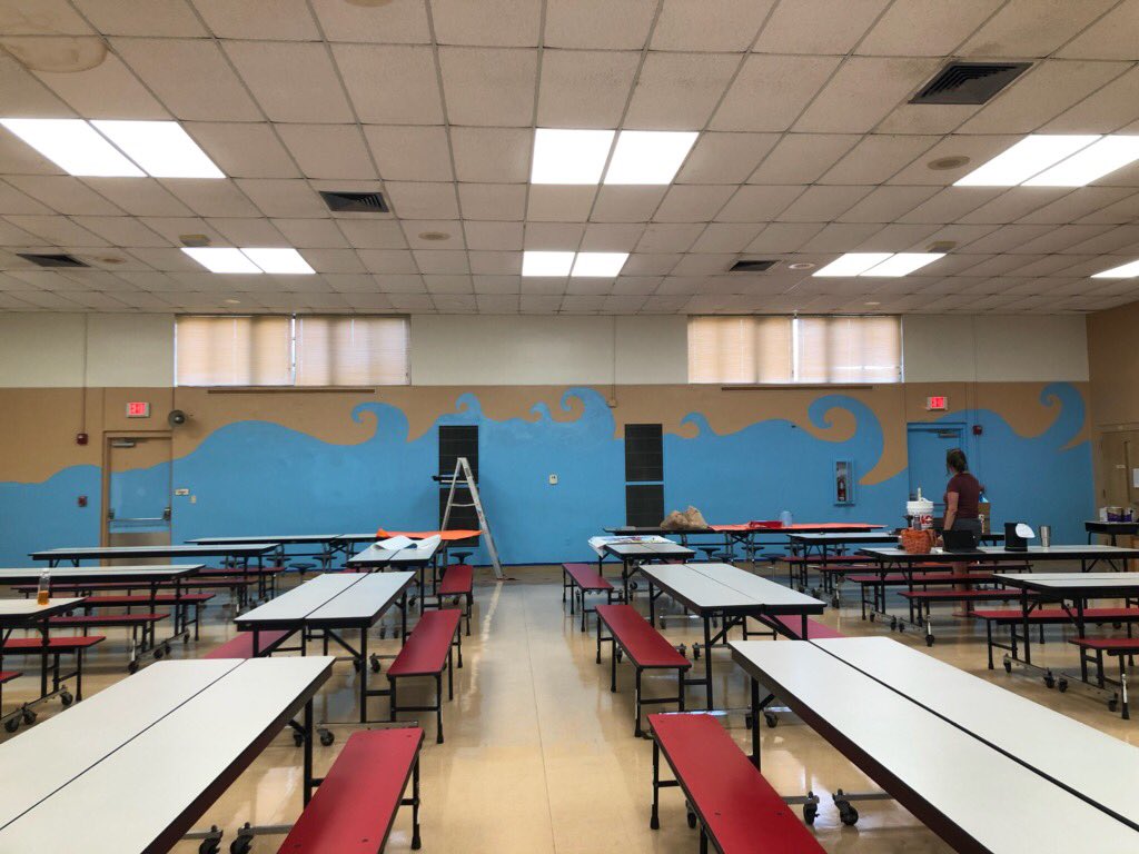 DebMongato's tweet photo. Great teamwork today Catch a Wave Cafe first layer #cassandrastewart #janefailer #ericacosma #rjlongstreet https://t.co/d9No6CvNRk