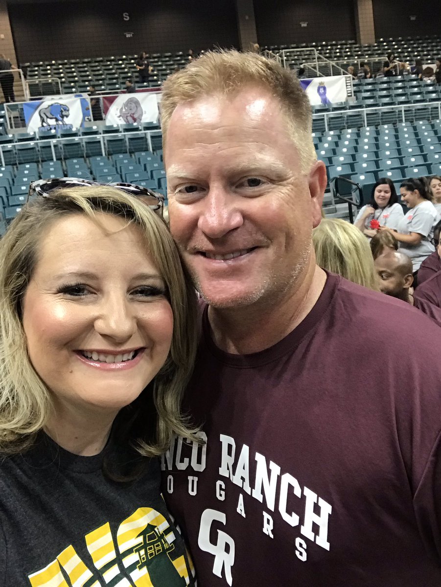 TeacherEmbley's tweet photo. Loved seeing my hubby, bestie, friends & old coworkers at convocation! #katyrootedinexcellence #wcerangers #KISDConvocation https://t.co/rvl81qwXRD