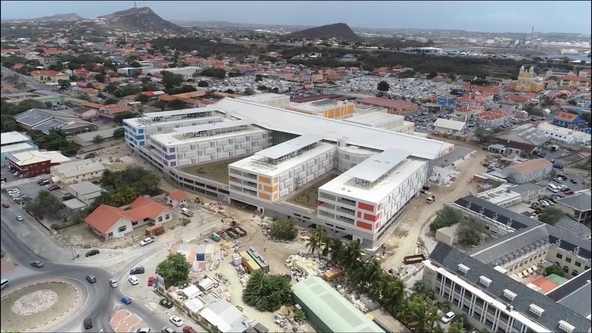 ESC_support's tweet image. Druk bezig met een mooie klus op Curacao. ESC-support ook voor klussen over de hele wereld.