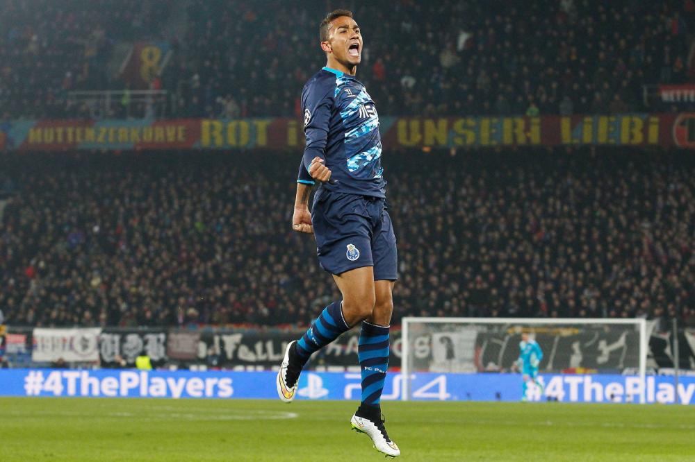ai11andrea's tweet photo. 🚀 Qui Devastante @2DaniLuiz
#benvindo #Danilo @juventusfc https://t.co/jsAXoT2uYw