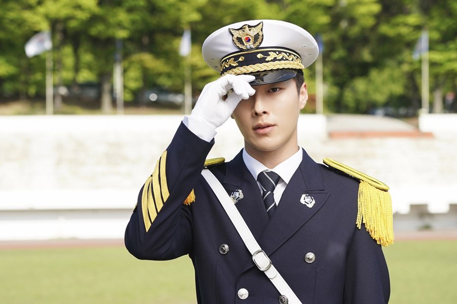 mykiyong's tweet image. HAPPIEST BIRTHDAY TO MY FAVOURITE MANNNNNN!