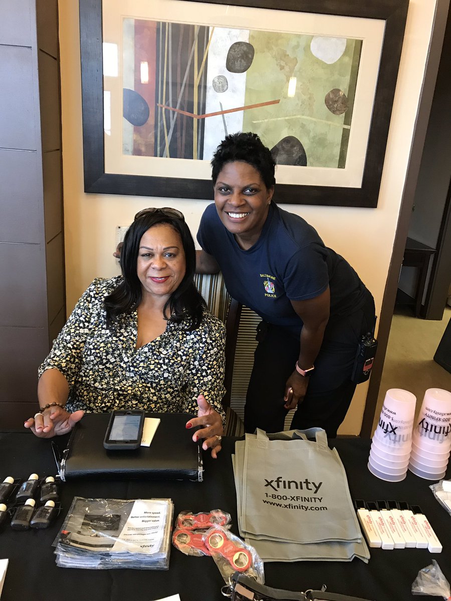 SamSheridan5's tweet photo. Visiting with Rosalyn Hill and the residents at Orchard Ridge Townhouses for National Night Out. #comcastbeltway. #iworkforcomcast. https://t.co/tBlXKRPKn5