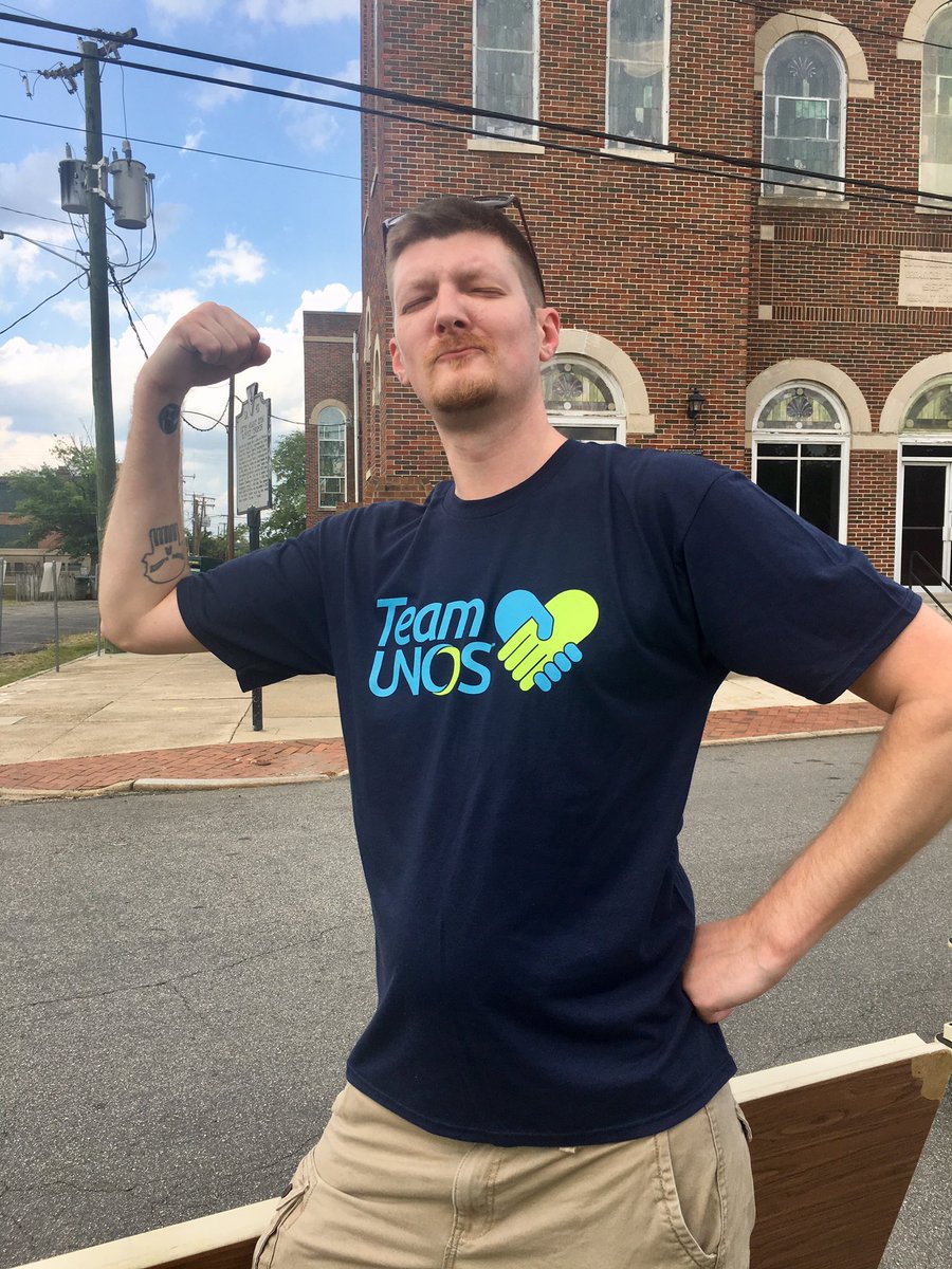 UNOSNews's tweet photo. Putting our values in action. The #UNOS Communications team spent the afternoon giving back to our local #RVA community by helping to set up tables and tents for #NationalNightOut as part of our #UNOSGivesBack efforts. ♻️ https://t.co/I1i8rhuVKl
