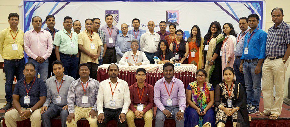 COL4D's tweet image. Indian teachers trained in mentoring students in #digitallearning. Learn more: ow.ly/lQfN50vq8lf