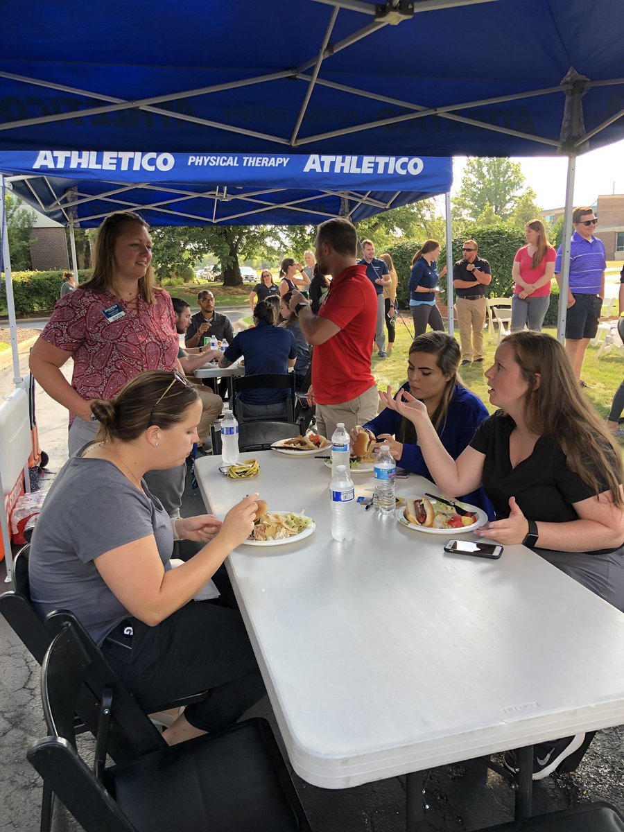 Athletico's tweet photo. Good food and good company at the  #AthleticTraining summer onboarding cookout! 🍔🌭 #AthleticoSigningWeek https://t.co/E0AJovYTG4