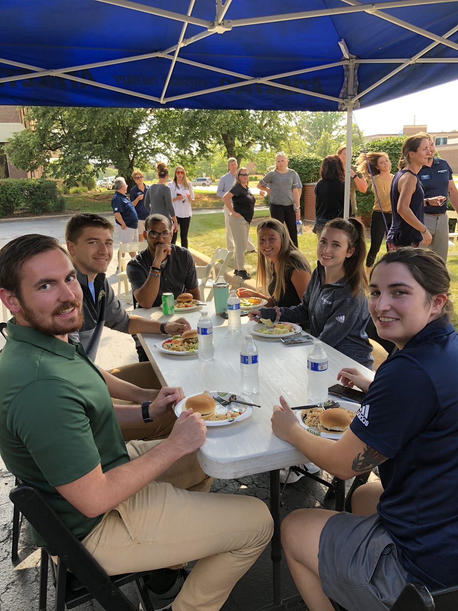 Athletico's tweet photo. Good food and good company at the  #AthleticTraining summer onboarding cookout! 🍔🌭 #AthleticoSigningWeek https://t.co/E0AJovYTG4