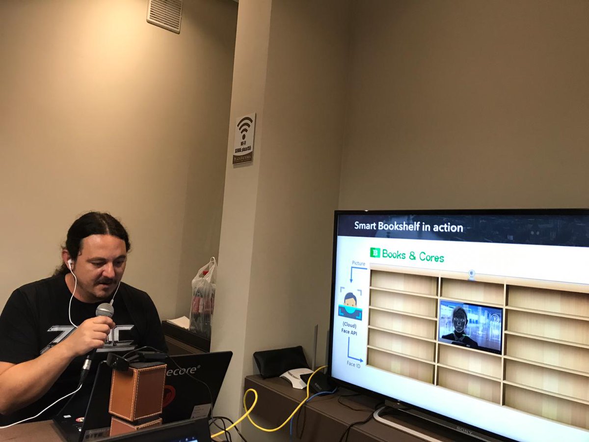 Do you recognize this guy? Apparently he is speaking about Face Recognition and Personalization with #Sitecore in #SUGBR and it's been broadcasted here global.gotomeeting.com/join/729915285