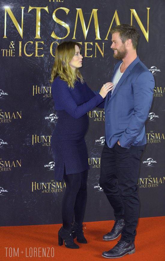 emily blunt & chris hemsworth:“what do you like most about each other?”“john will be watching this don’t say that!”“...bum.” “NO! but it’s- i have pregnant bum right now, so squishy” “it’s alright, you have a good pregnant bum” “thanks chris, he likes my bum”