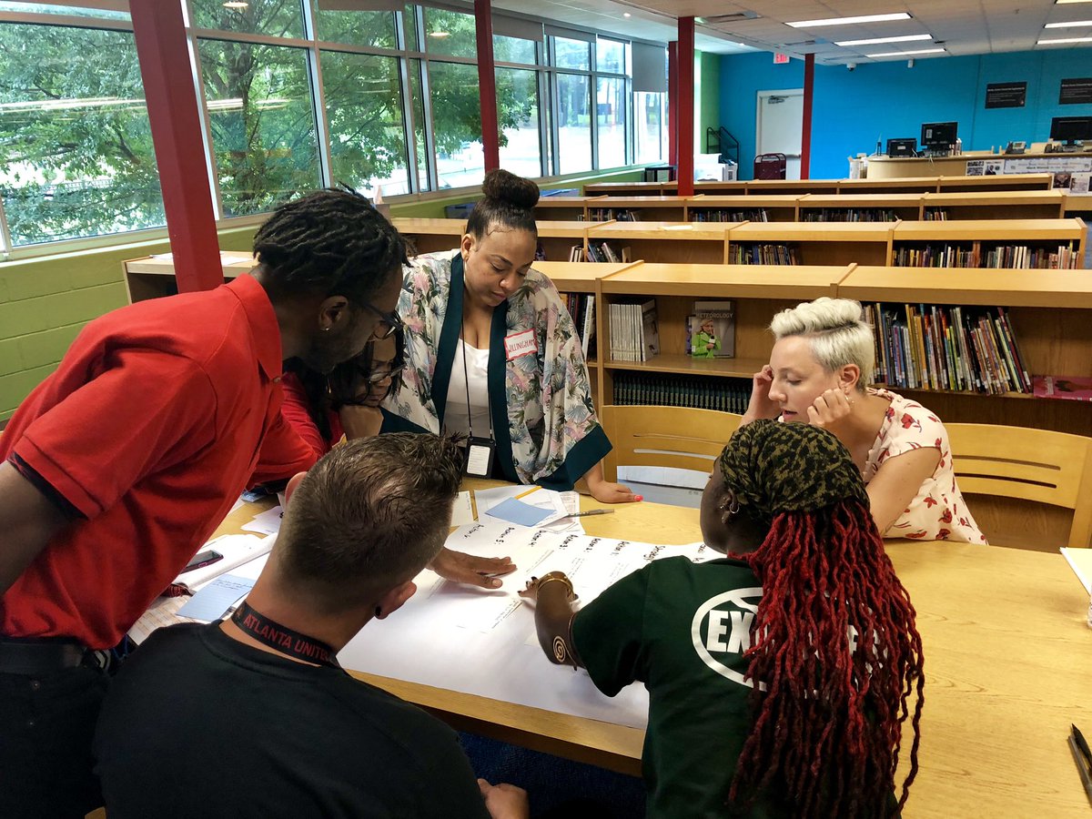 KaraStimpson's tweet image. The last 3 days @apsyoungms have been magical! Our staff are 💯!! Our kids are so lucky to have these amazing individuals who are prepping so hard before they meet them! #routines #perfectpractice #itsamovement #luckyprincipal