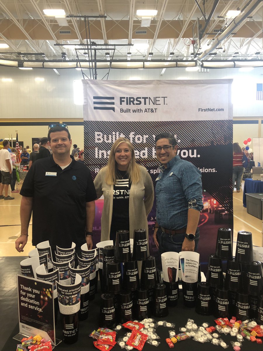 National night out!!! Helping first responders stay connected!! <a href="/Amy__Smith1/">Amy Smith</a> @costelloatt