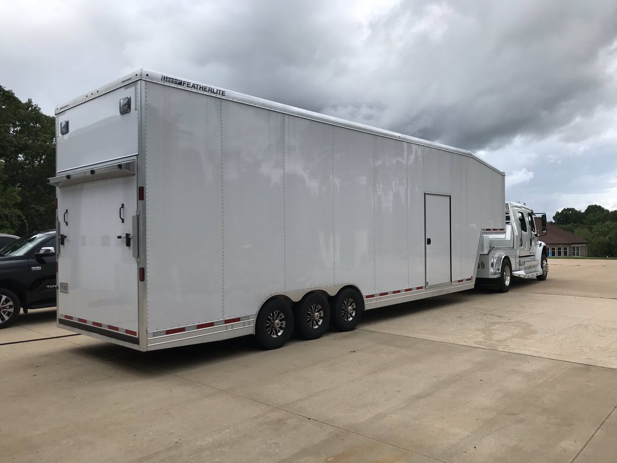 Kenny_Wallace's tweet photo. FOR SALE.. $75 Thousand dollars.. My brand new 2019 aluminum Featherlite Trailer.. Fits 2 DIRT Modified’s or passenger cars or any cars beautifully.. 704-361-7116. https://t.co/bOdfWIOI3r