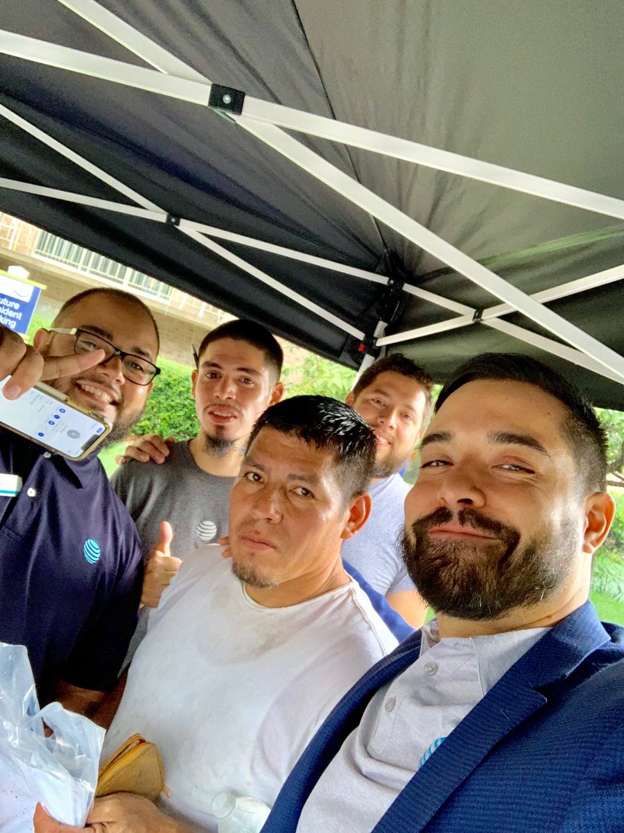 DIRECTV PREMIUM in the rain with the team !!! #NNO2019 #portables