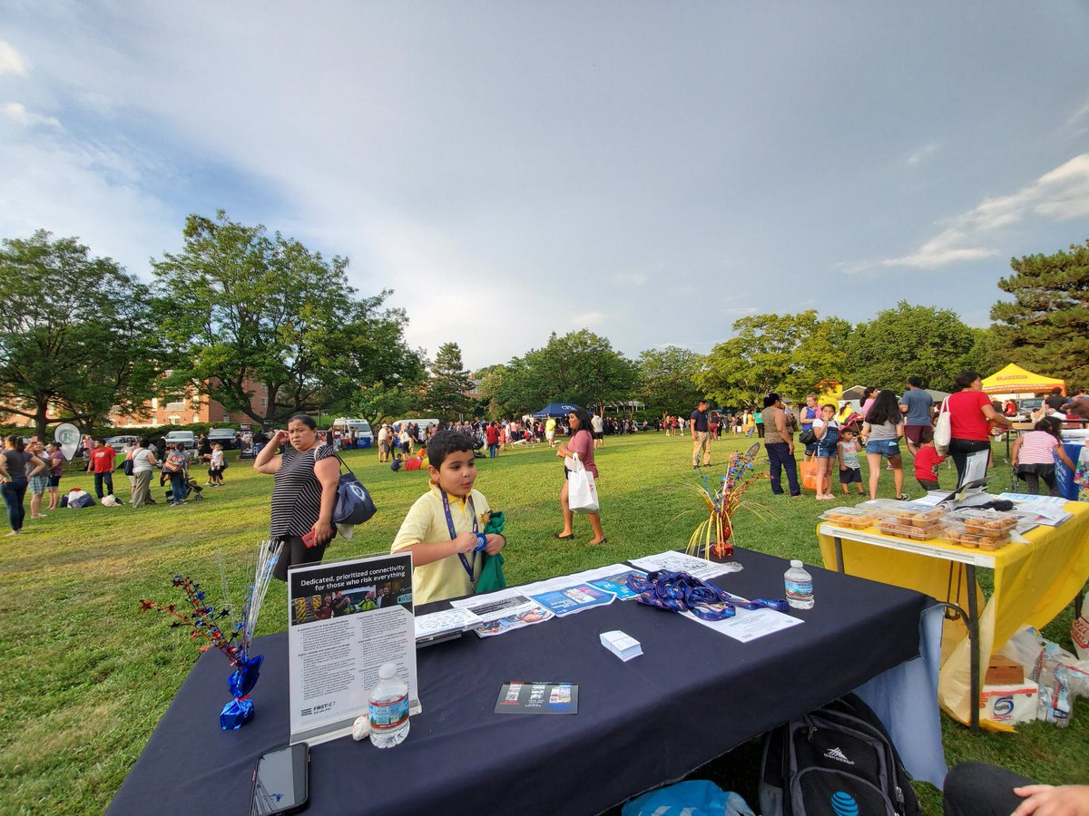 Representing #ATT at #NationalNightOut along side <a href="/CHELSEAPOLICE/">CHELSEA POLICE</a> <a href="/ChelseaFire_MA/">City of Chelsea Fire Department</a> &amp; many more great organizations. #OurNe <a href="/BaezYasmine/">Yasmine Baez</a> <a href="/SherryT2020/">Sherry 🇺🇸♦️</a> <a href="/pnixnix/">Peter Nixon</a> <a href="/WilliamGStovall/">William Stovall</a>