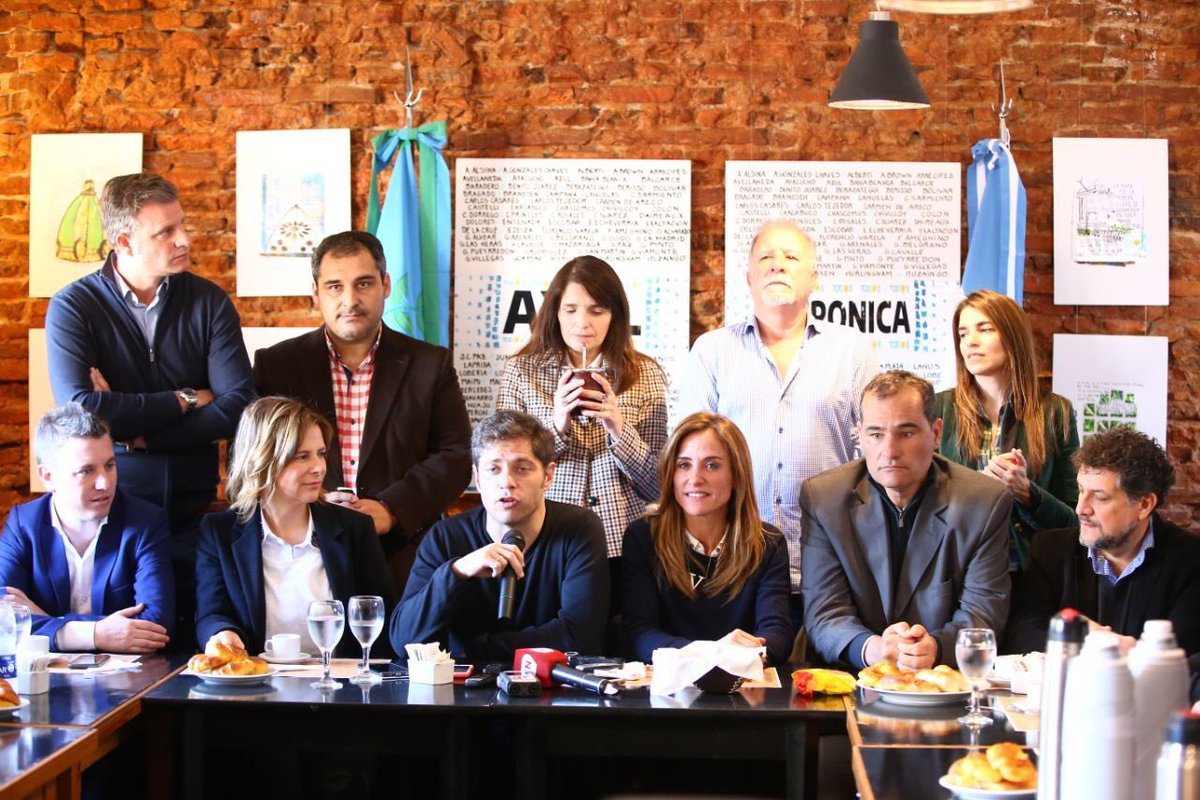 Kicillofok's tweet photo. El proyecto político es reconstruir la identidad de la provincia de Buenos Aires en base a su propia cultura, a sus propios habitantes y a su propia potencialidad.

#AxelGobernador ☀🇦🇷
#HayFuturoParaVos https://t.co/lNAfRNQ3WT