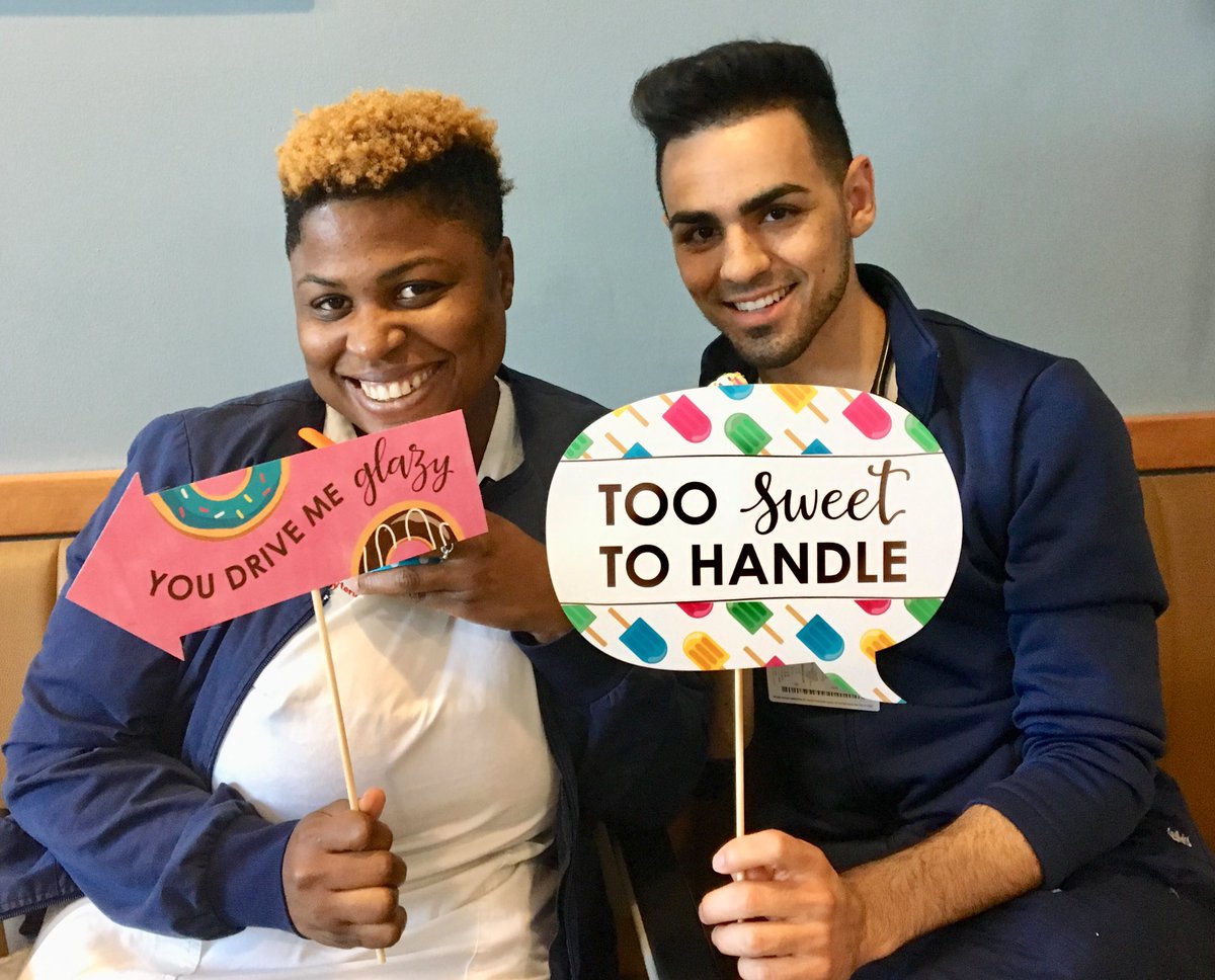 CatPalm's tweet photo. Ice Cream Social! 4N and 4C Celebrate Respect Week #weillcornellnursingproud https://t.co/wfTGwIBoGe