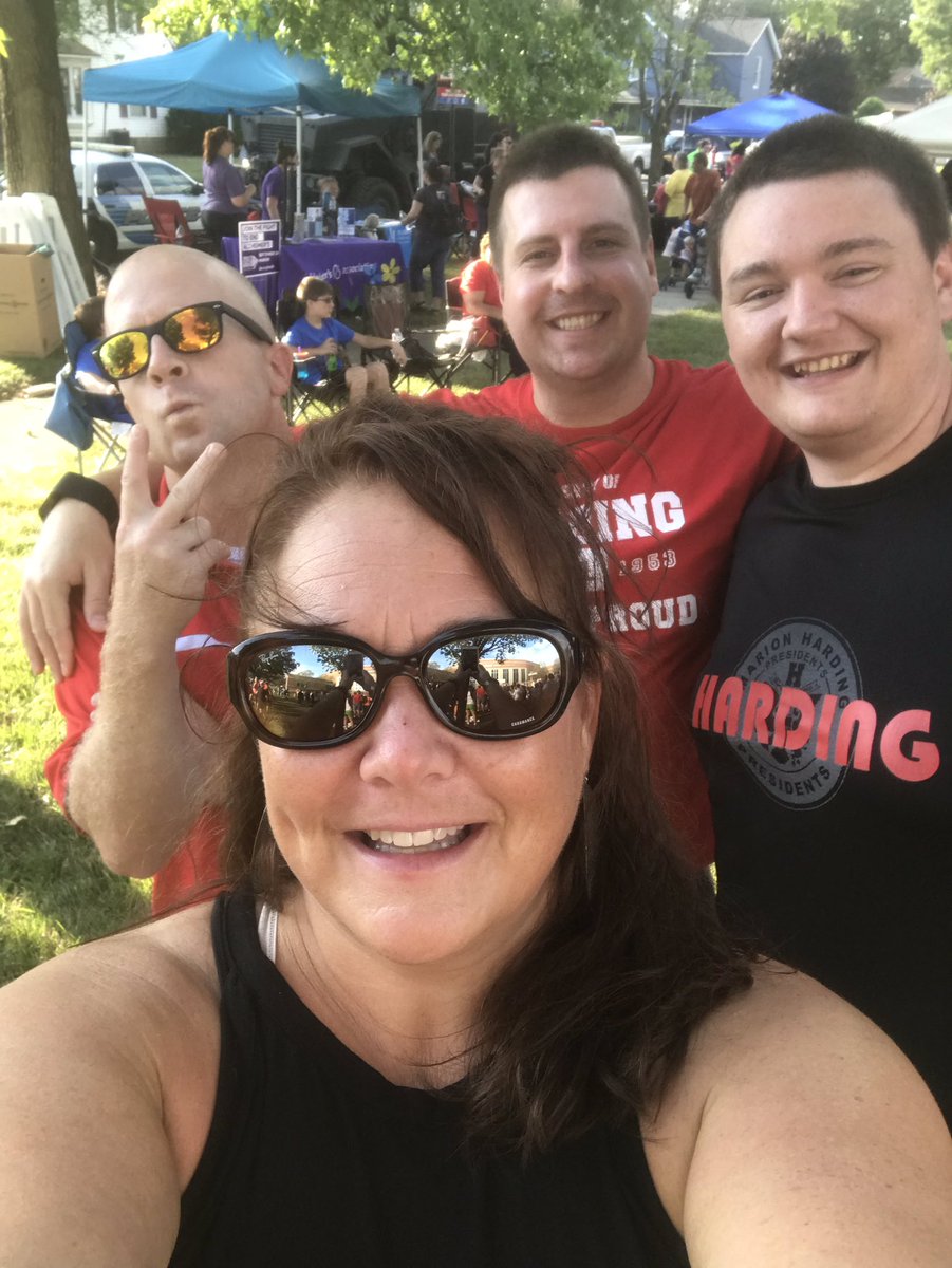 That basic @HardingProud Assistant Principal selfie!!!! Loving celebrating Marion National Night Out!!! #werprexies #marionproud #marionmade @MCSPresidents @MrStoneHHS @toddschneider32 #NationalNightOut2019