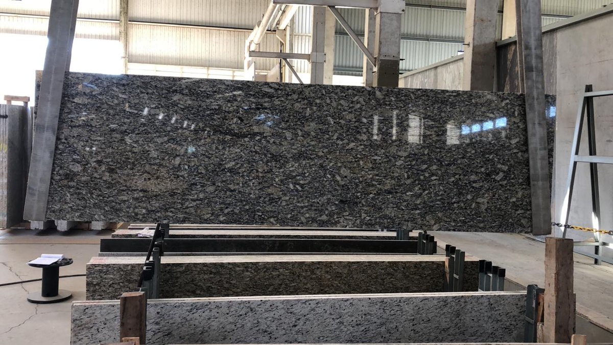 Láminas de granito para top di Cushina en Aruba +297 7491676 Piedra Plat 42 frente a Bright Bakery