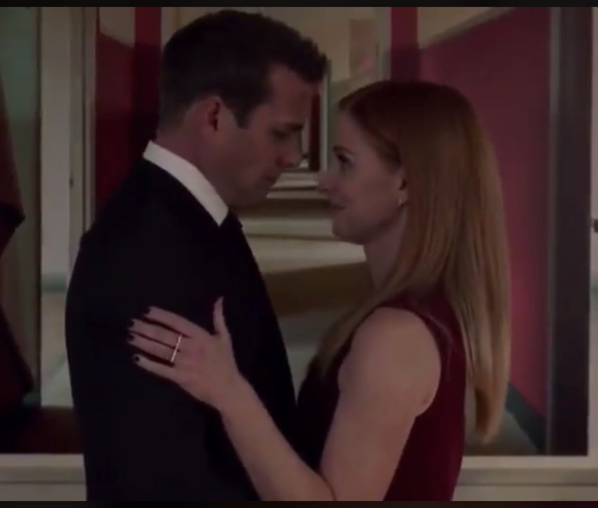 Sm_ils66's tweet photo. “The most important man in my life “ and Harvey just melt 😍
Just kill me now ❤️❤️❤️
#Darvey #Suits #Suitor #Suitss10 https://t.co/8A7xA9zgI7
