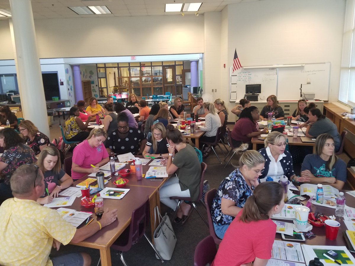 Lisa Morris tweet media